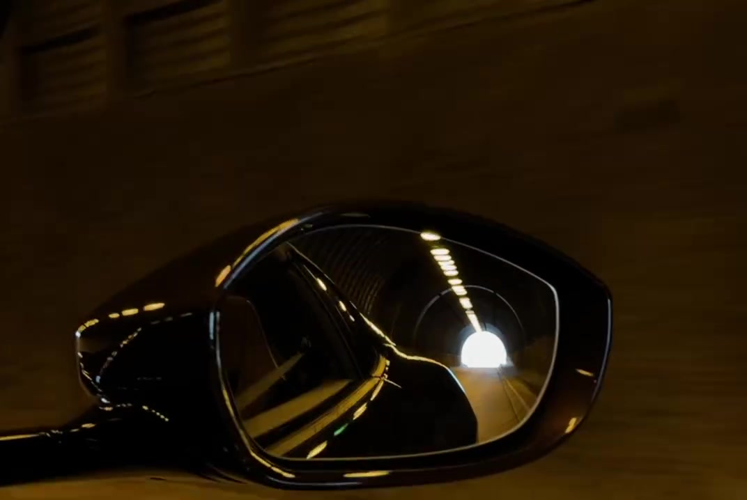 【体育焦点】速度与激情！本❗·西⬇️蒙斯的日常生活 晒法拉利座⬆️驾！(图2)