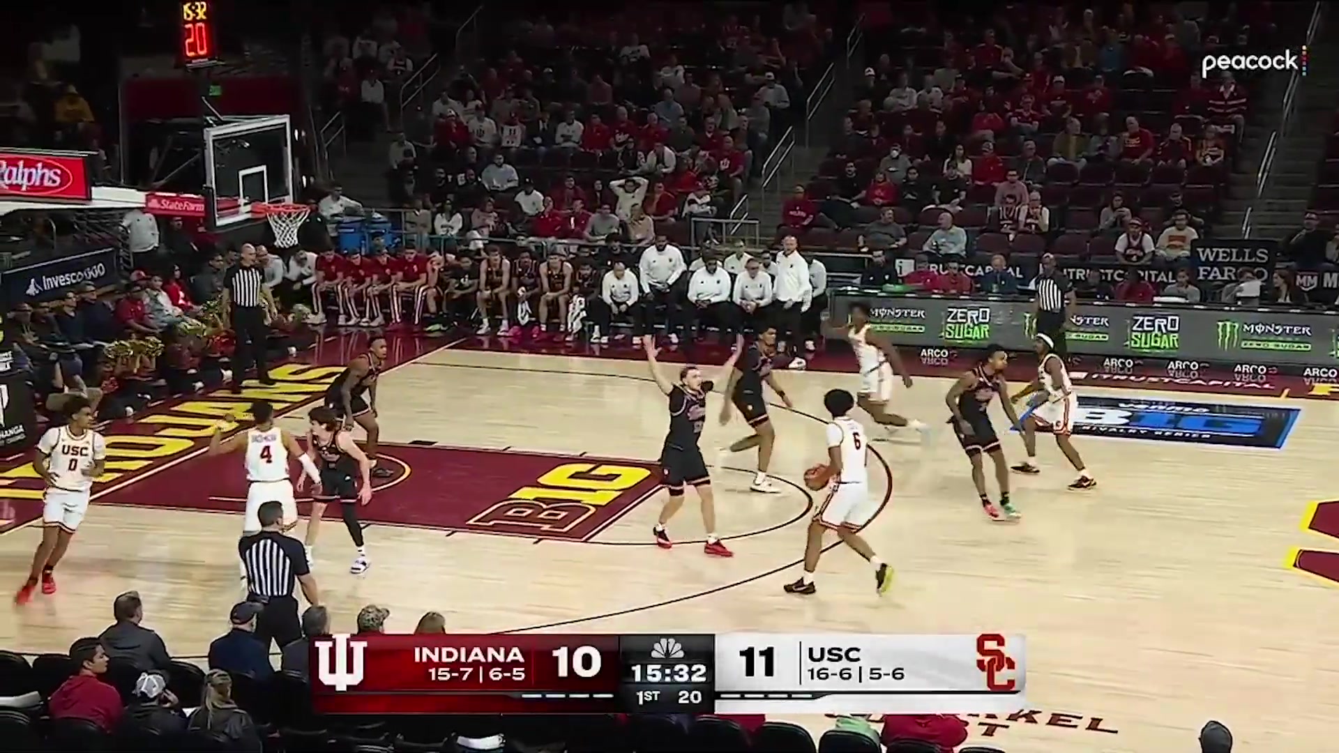 【你怎么看？】29分6板！阿利贾·阿里纳斯生涯第五场NCAA比赛打出高光表现(图2)