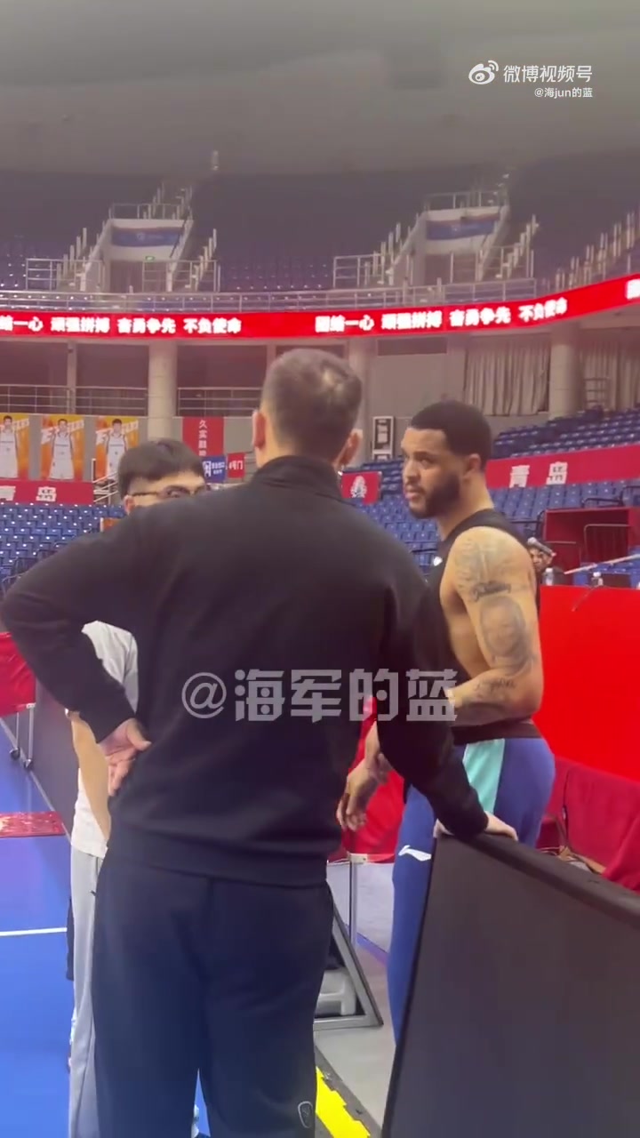 【体育热点】和主教练已冰释前嫌！韦瑟斯庞：球队有需要 随时可以坚持出场(图2)