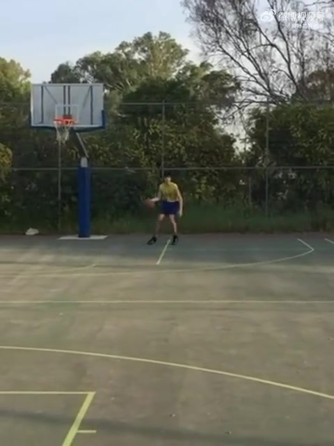 [篮球]开拓者官微晒照：阿夫迪亚 一个有着大大梦想的小男孩(图7)