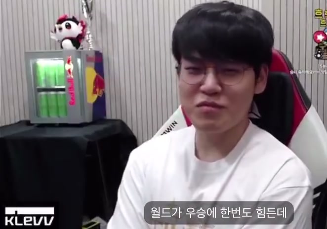 凡尔赛？Guma：世界赛夺冠一次都难但是拿了三次 为什么只在世界赛夺冠啊