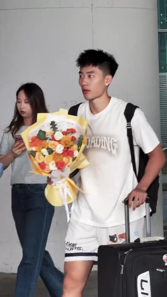 新鲜血液来啦！媒体人：辽宁新援段睿骐已经到达沈阳