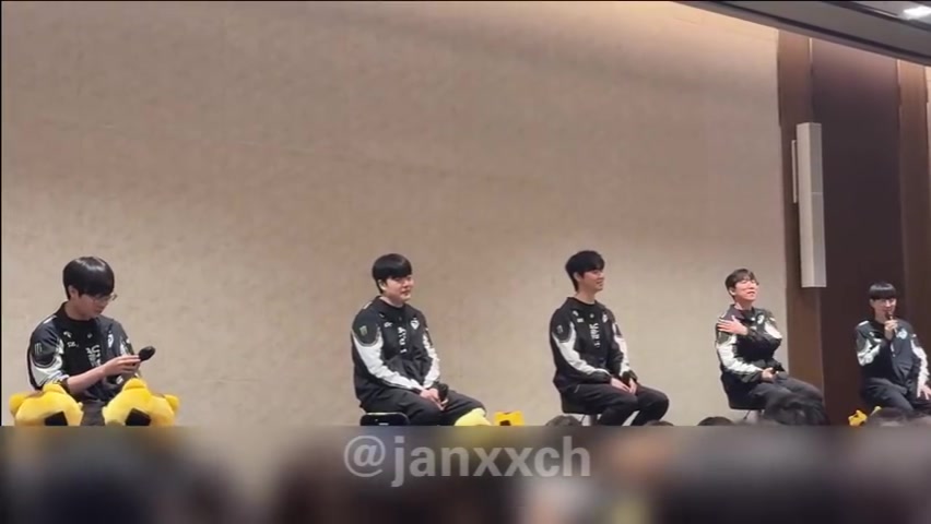 Duro队内成员排序：第一名chovy 如果载赫哥生气了就是第二名
