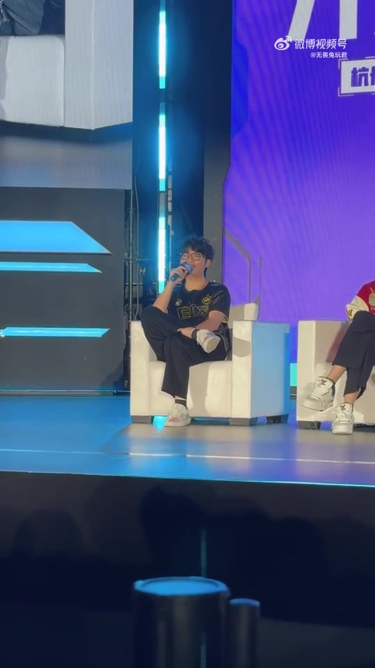 我真没胖！康康：我要减肥，天天在吃鸡腿饭真没胖～我受不了了！【球盟会】