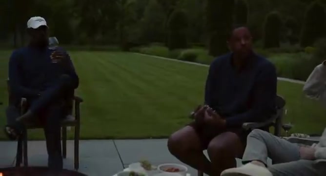 是否会当教练？詹姆斯：最不想干的事就是对不努力的人大吼大叫