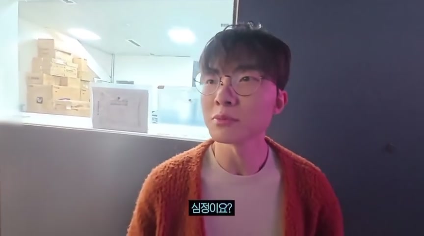 【球盟会】T1发布成都见面会前的花絮 Faker：不紧张 今天努力学习中文了