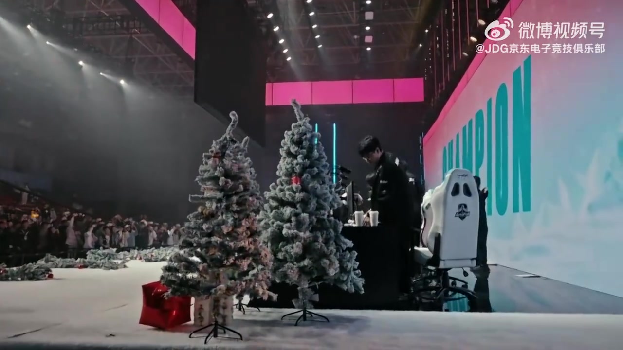 【万博电竞】JDG发布德杯线下赛vlog：有不足也有进步 大家齐心协力向上走吧