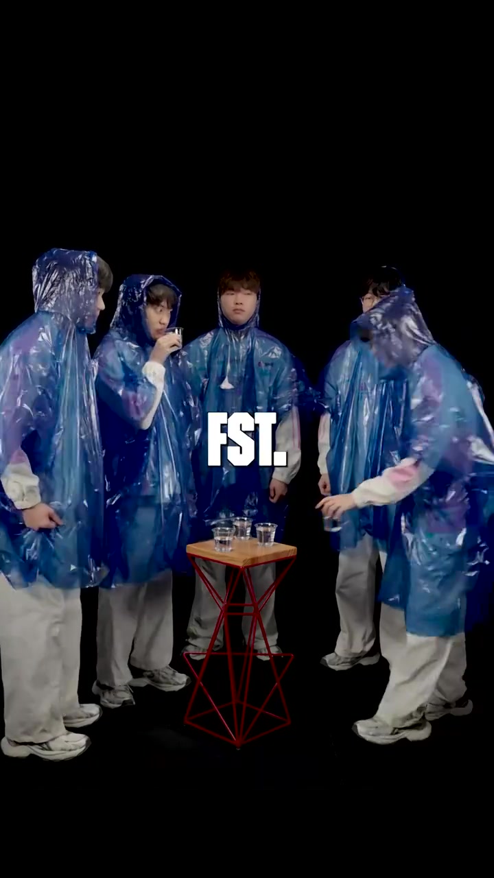 BLG选手的含水憋笑挑战：赢下全球先锋赛时的反应会是？