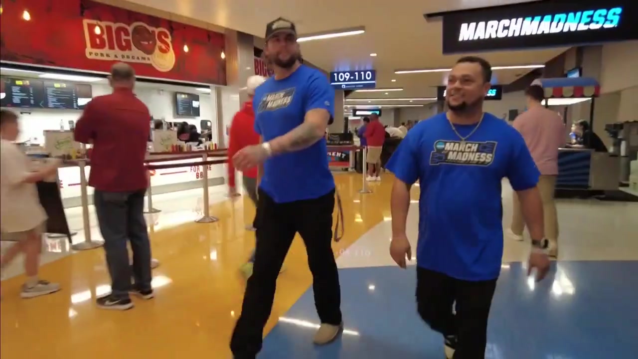 [值得一看]球风很稳健！热门秀弗莱明斯12投8中砍18+6+4带领休斯敦大学晋级(图2)