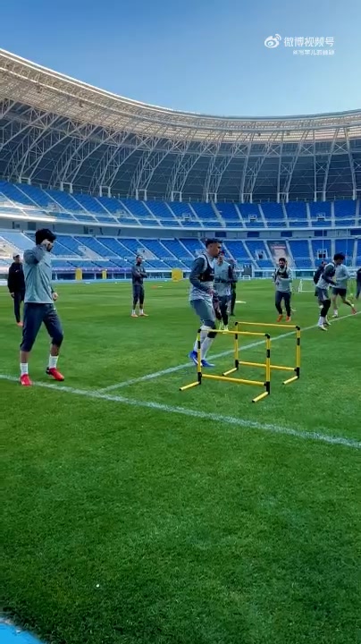 [体育报道]记者分享津门虎训练视频：津门虎队春节后开工恢复训练(图2)