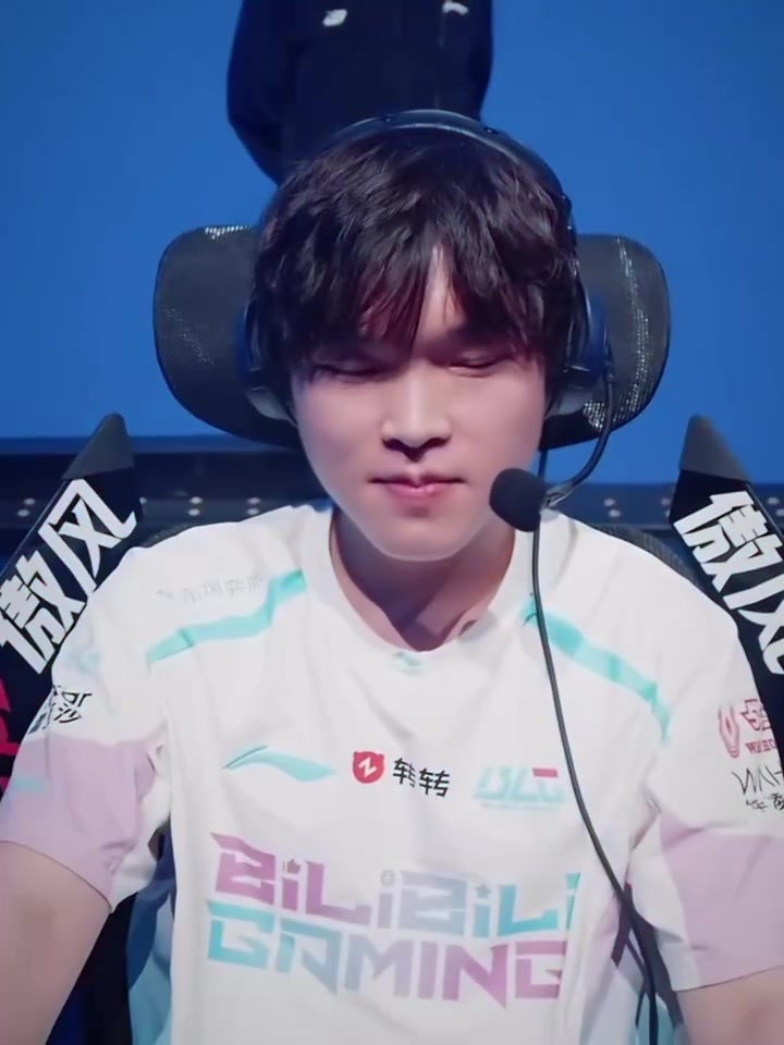 注意，这不是彭于晏！LPL赛事官方发布Bin对比视频：别眨眼【球盟会】