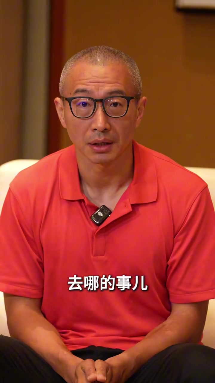 结尾有彩蛋！于嘉：骑士和热火都是拿出全额中产 老詹去哪看自己