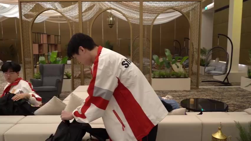 AL公布EWC全程记录 Tabe：我们终于赢一次T1了！