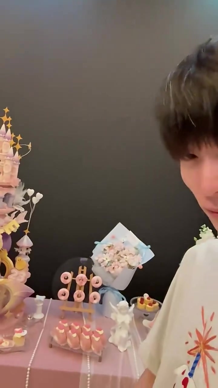 【球盟会】Leave感谢粉丝庆祝生日：我会继续心怀热血，赛场是最好的回报