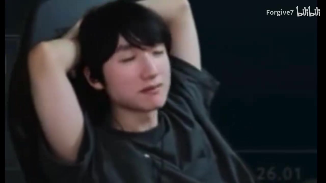 【万博电竞】peanut和Viper连麦谈BLG第一场就打Elk：想让我黑你还是吹你！