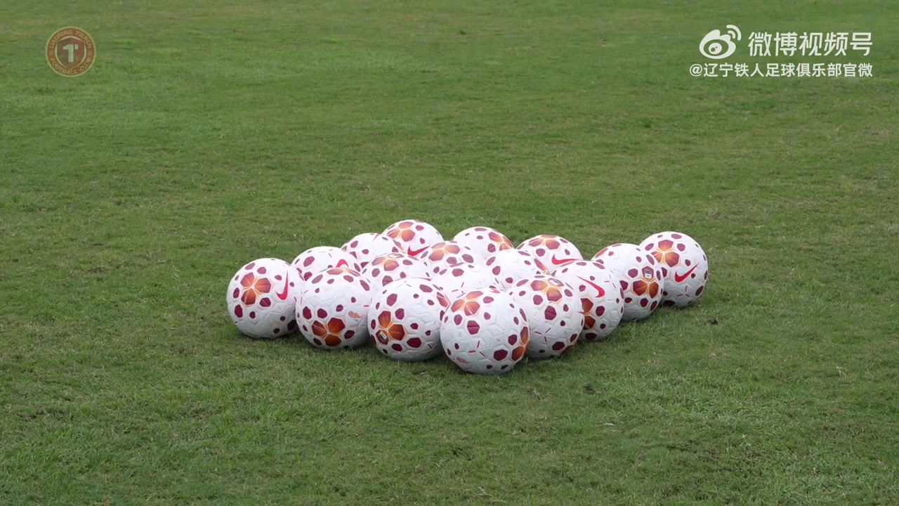 【中国足球】冬训储备可能是枯燥的，但这是天赋的磨刀石，是平凡的登天梯(图2)