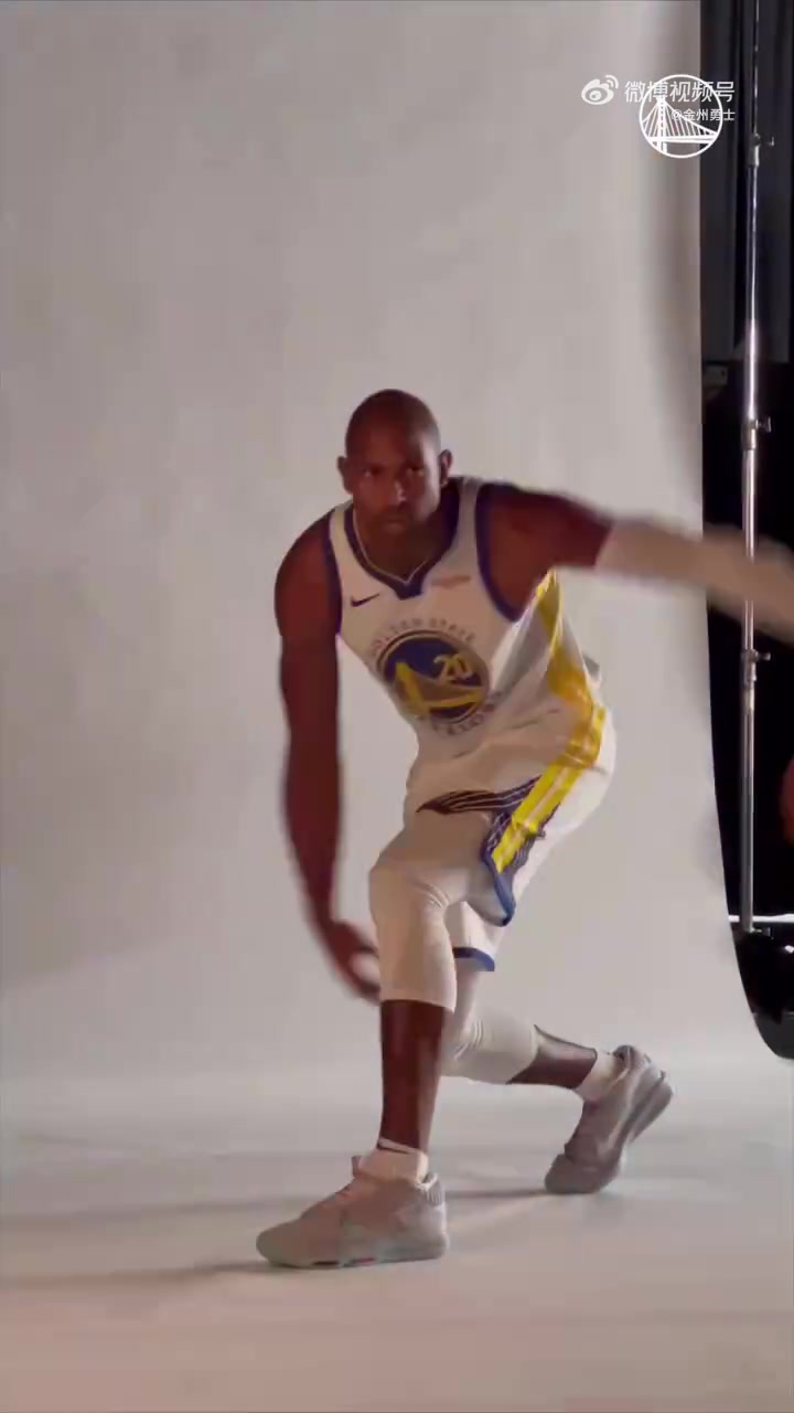 【球盟会】身披20号开启第19季！勇士官方分享霍福德定妆照拍摄花絮